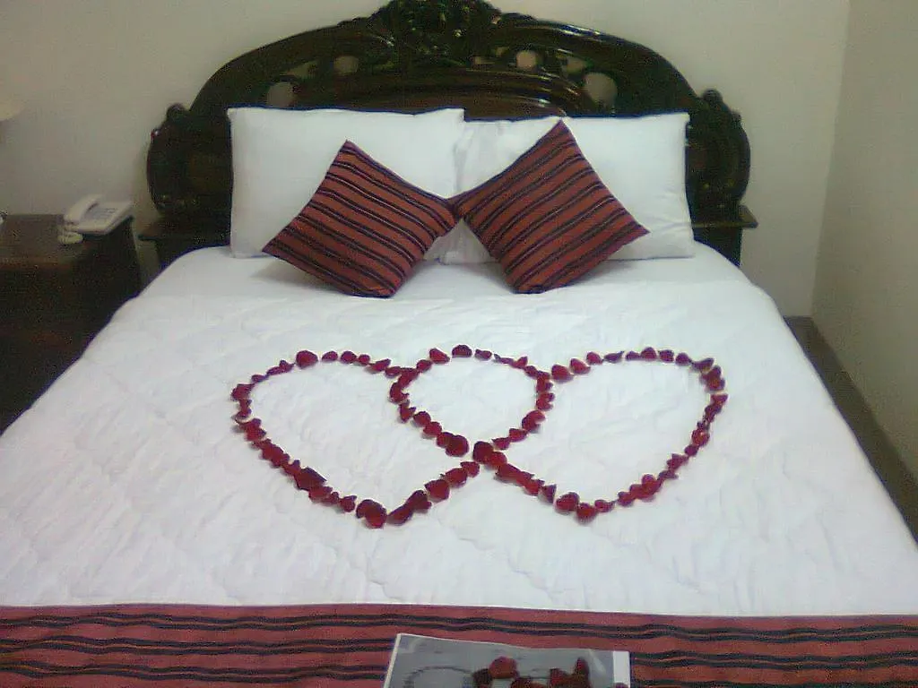 Oriole Hotel & Spa Nha Trang 2*,  Vietnam