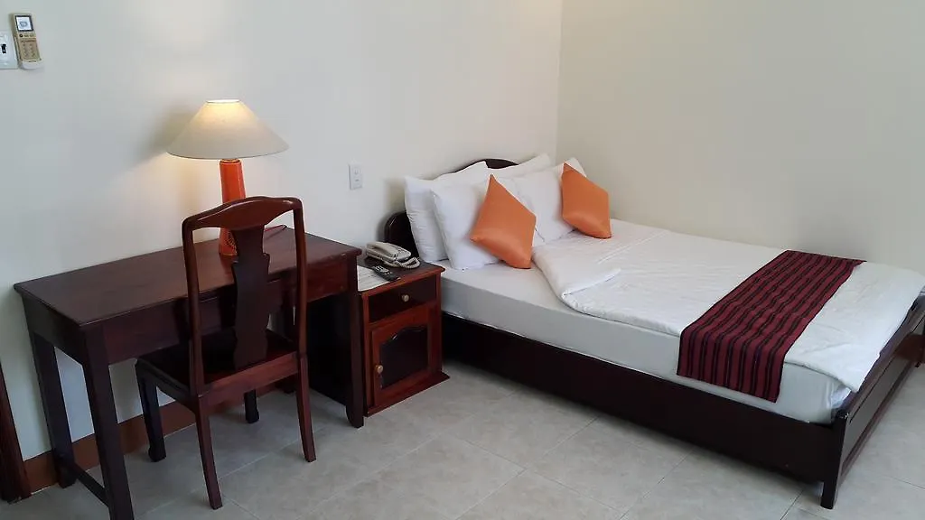 Oriole Hotel & Spa 芽庄 2*,  越南